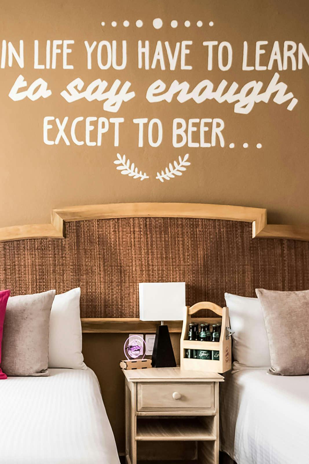 Hotel Mala Vecindad Playa Beer Hotel photo 4