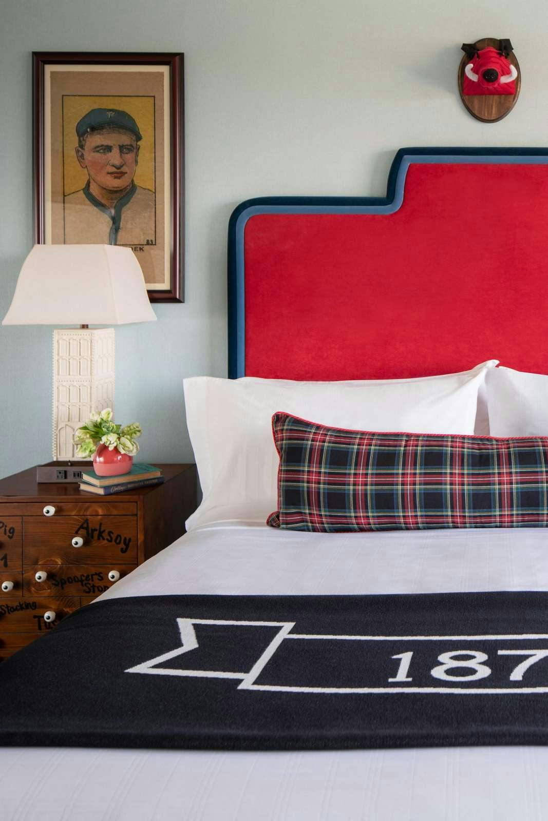 Hotel Graduate by Hilton Fayetteville photo 1