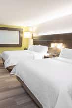 Hotel Holiday Inn Express Winnipeg Airport Polo Park photo 2