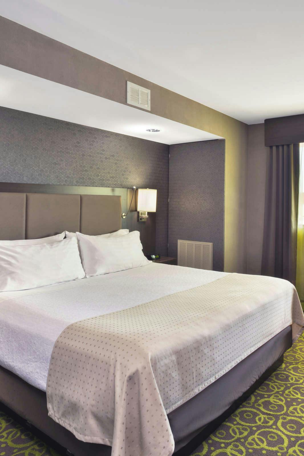 Hotel Holiday Inn Express Winnipeg Airport Polo Park photo 4