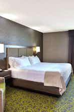 Hotel Holiday Inn Express Winnipeg Airport Polo Park photo 3