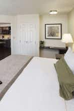 Hotel Candlewood Suites Lodi photo 1