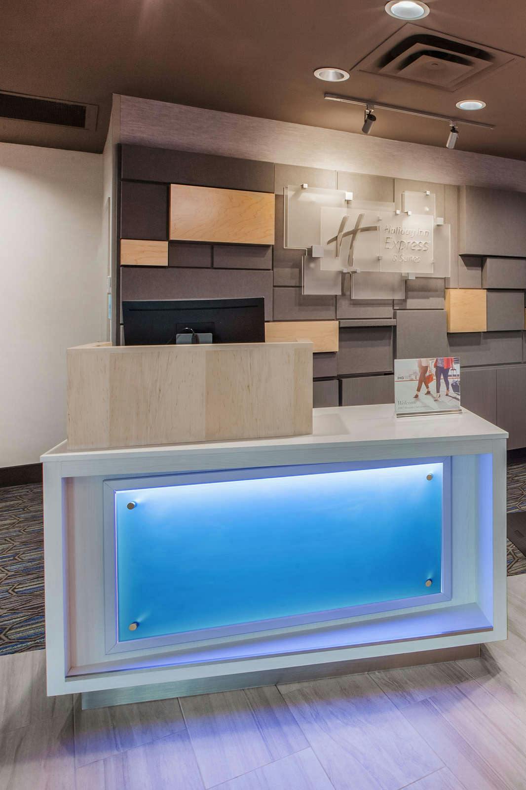 Hotel Holiday Inn Express & Suites Hudson I 94 photo 5