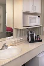 Hotel Williamsburg Woodlands Hotel & Suites, an official Colonial Williamsburg Hotel photo 5