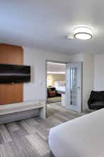 Hotel Holiday Inn Express Hotel & Suites Milwaukee Airport photo 5