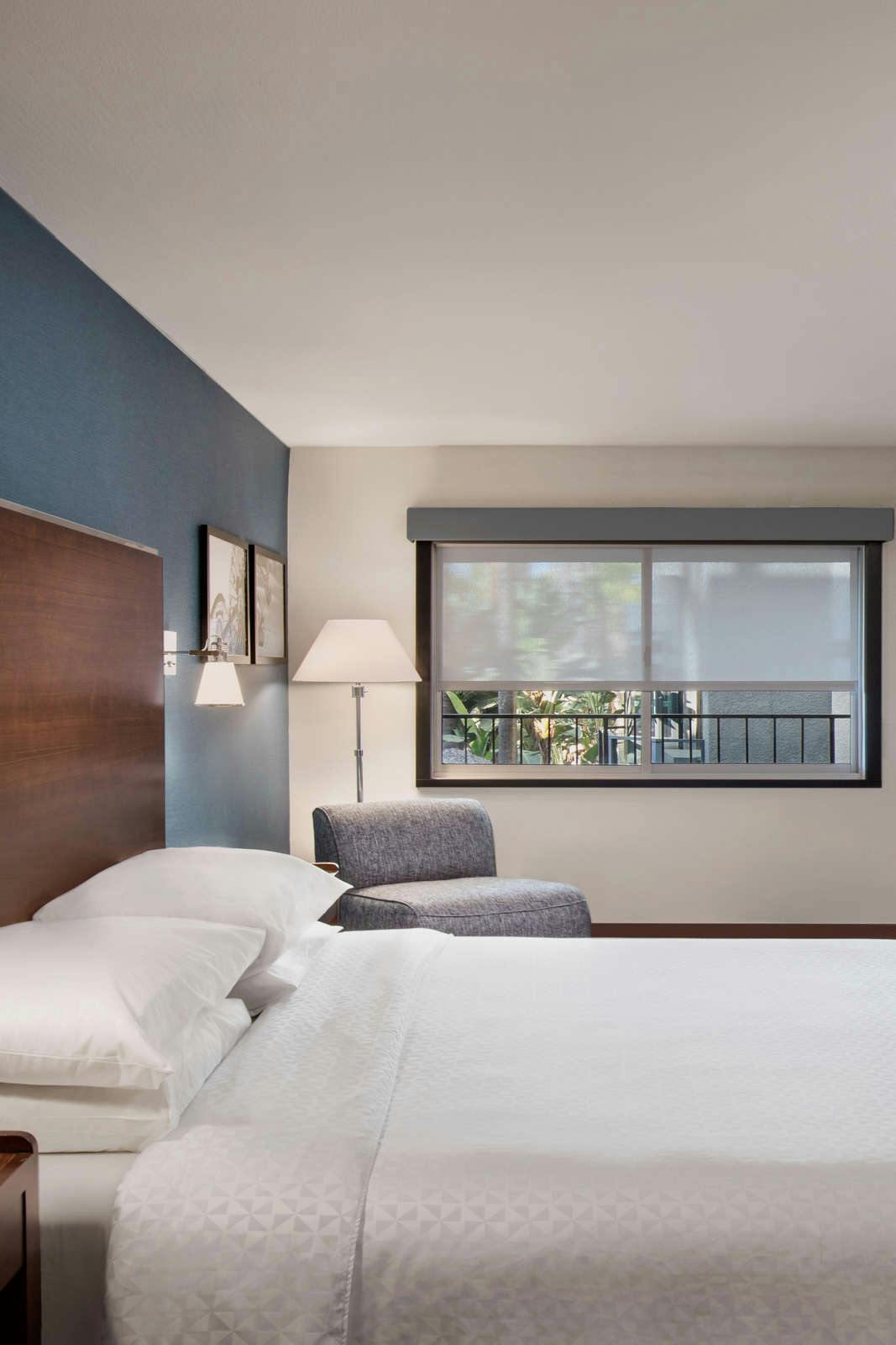 Hotel Four Points by Sheraton Anaheim photo 1