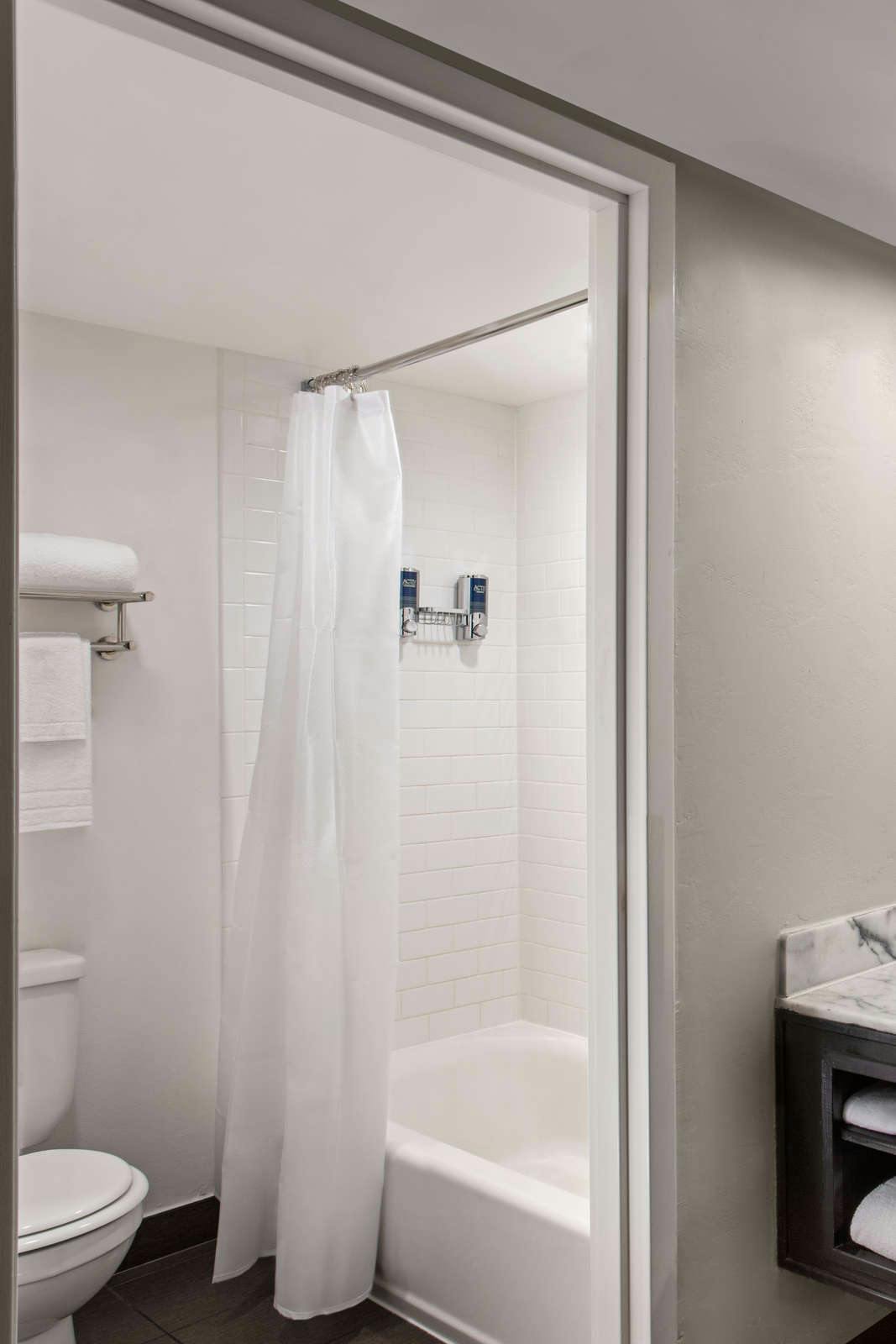 Hotel Four Points by Sheraton Anaheim photo 5