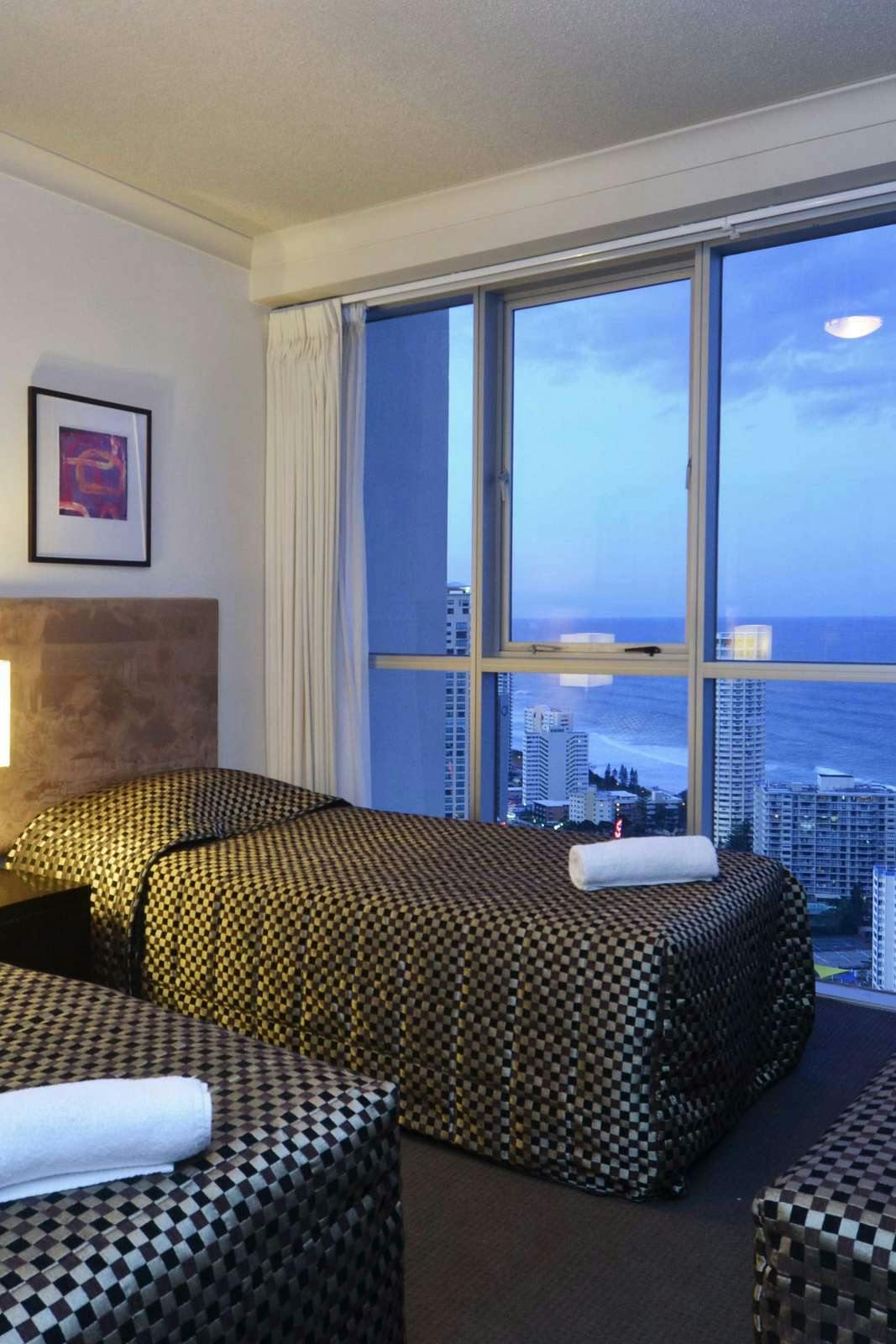 Hotel Chevron Renaissance, Surfers Paradise photo 3