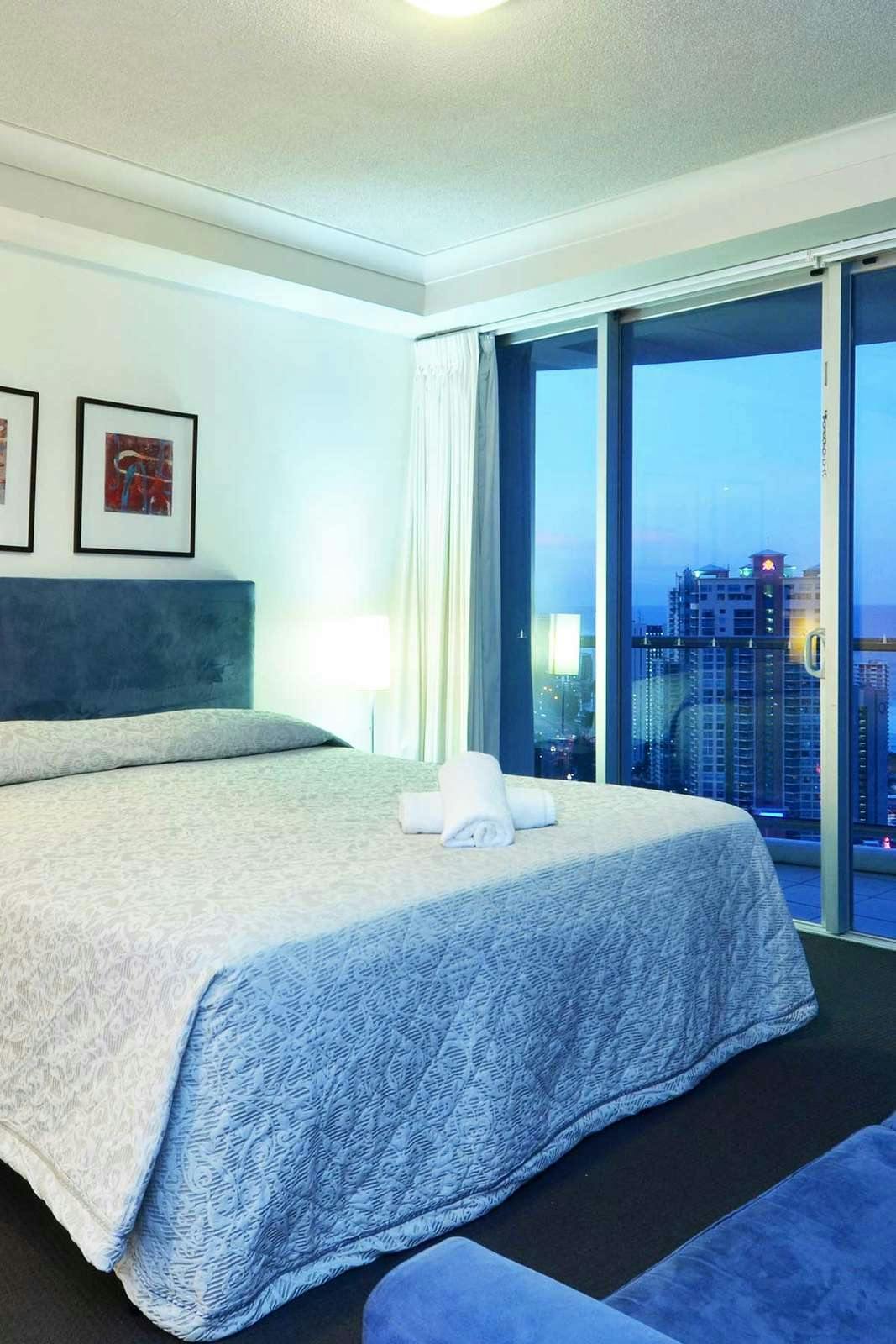 Hotel Chevron Renaissance, Surfers Paradise photo 1