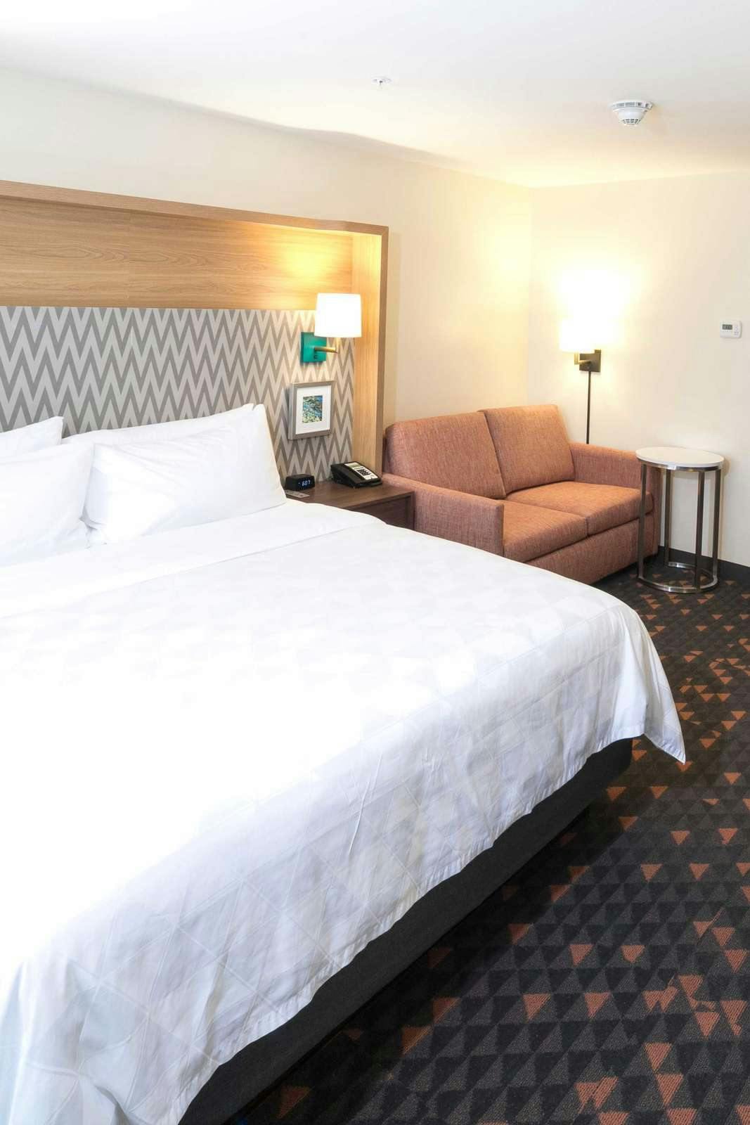 Hotel Holiday Inn & Suites Kalamazoo West photo 3