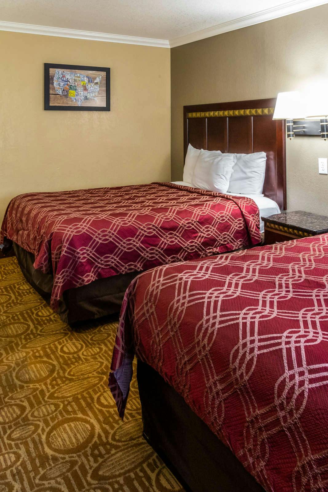 Hotel Econo Lodge Inn & Suites Fallbrook Downtown photo 2