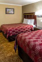 Hotel Econo Lodge Inn & Suites Fallbrook Downtown photo 2