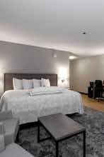 Hotel Red Roof PLUS+ Boston - Mansfield/ Foxboro photo 1