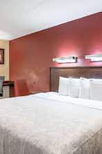 Hotel Red Roof PLUS+ Baltimore-Washington DC/BWI Airport photo 1