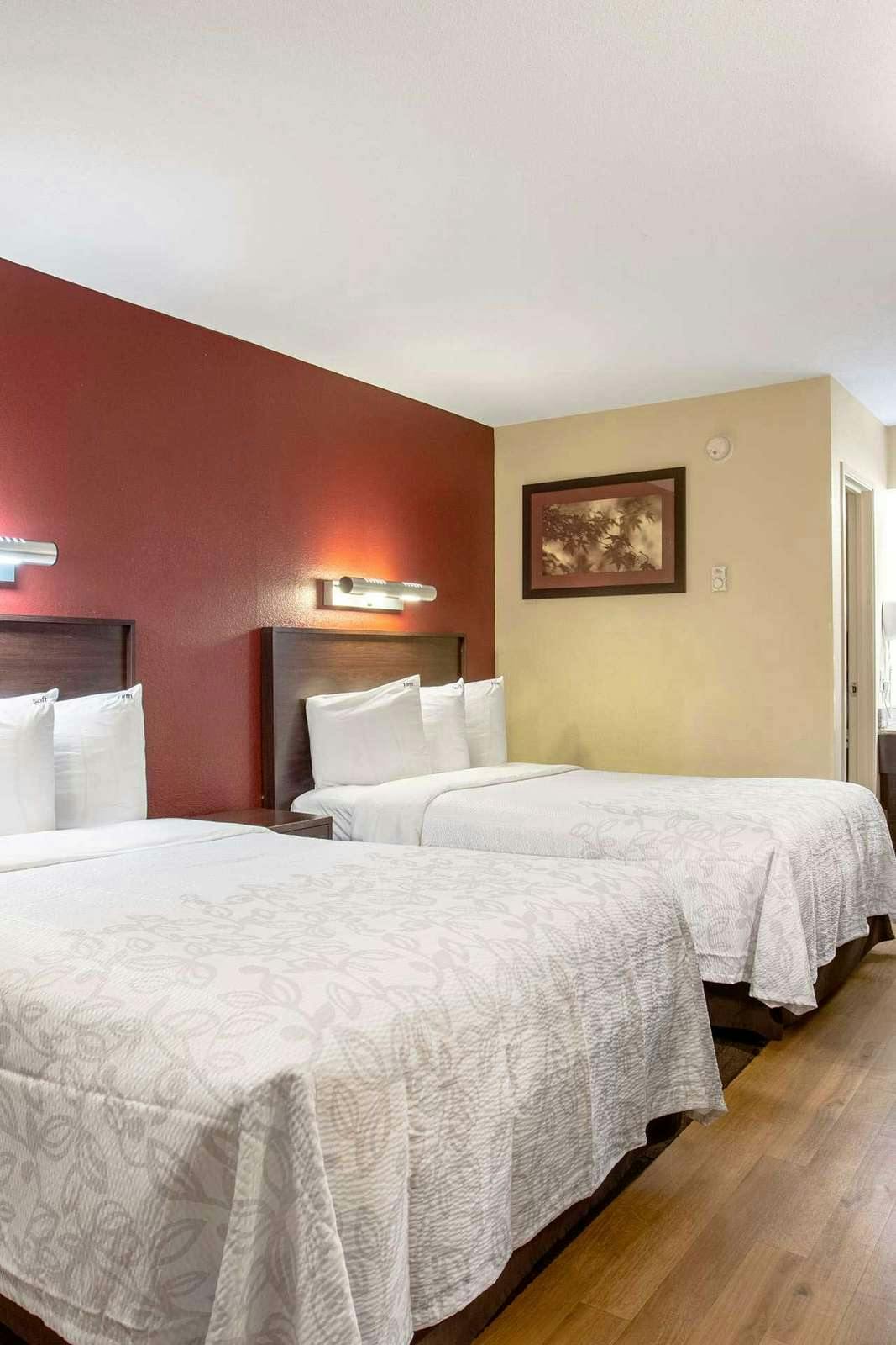 Hotel Red Roof PLUS+ Baltimore-Washington DC/BWI Airport photo 2