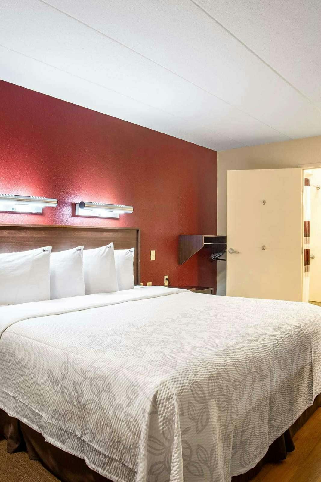 Hotel Red Roof PLUS+ Baltimore-Washington DC/BWI Airport photo 4