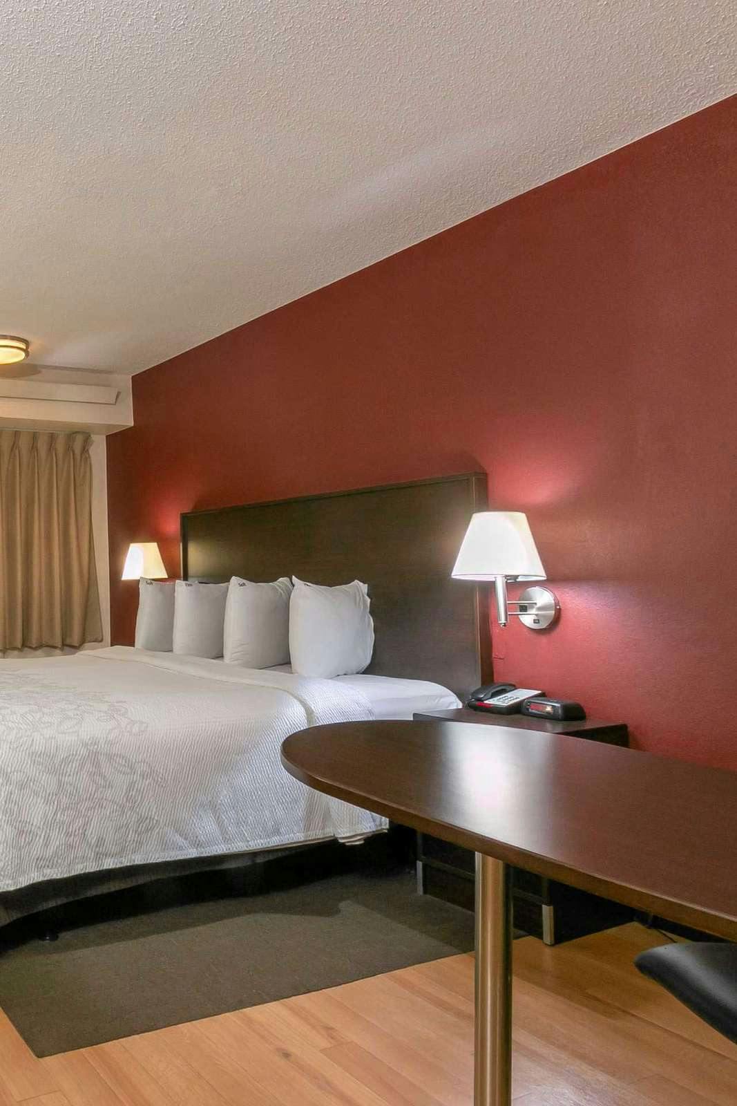 Red Roof Plus Columbus Ohio State University Osu Columbus