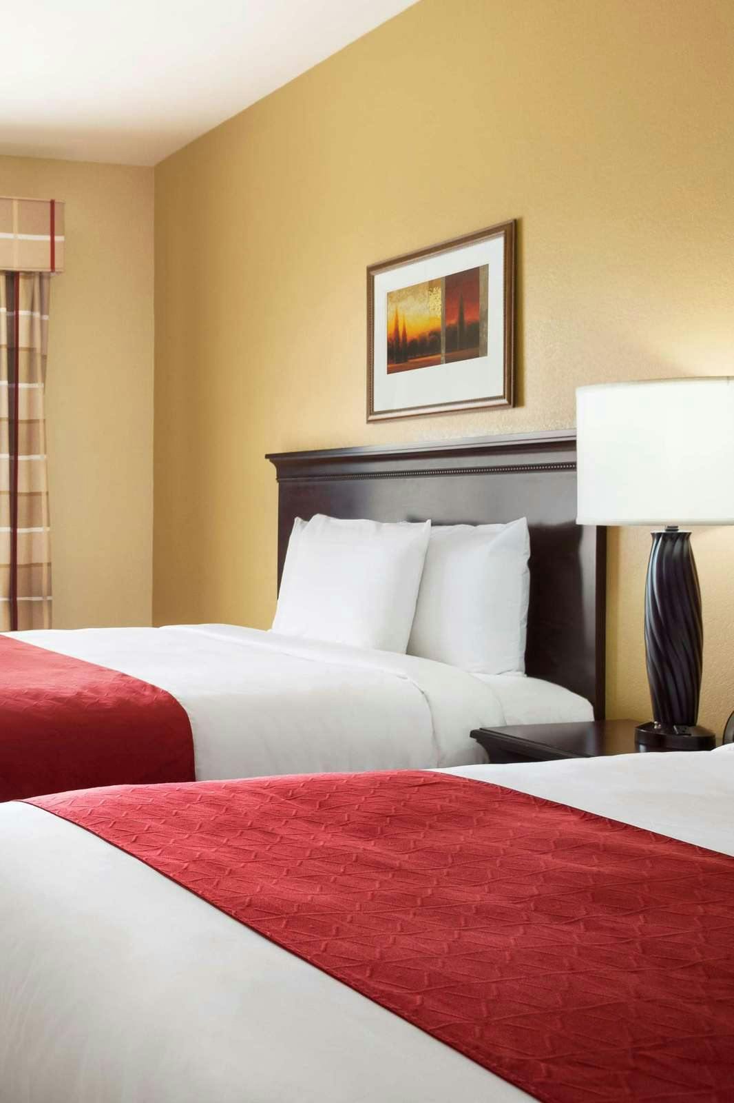 Hotel Country Inn & Suites by Radisson, Conway, AR photo 2