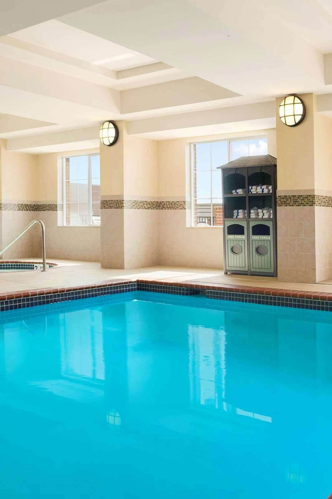 Hotel Country Inn & Suites by Radisson, Conway, AR photo 3