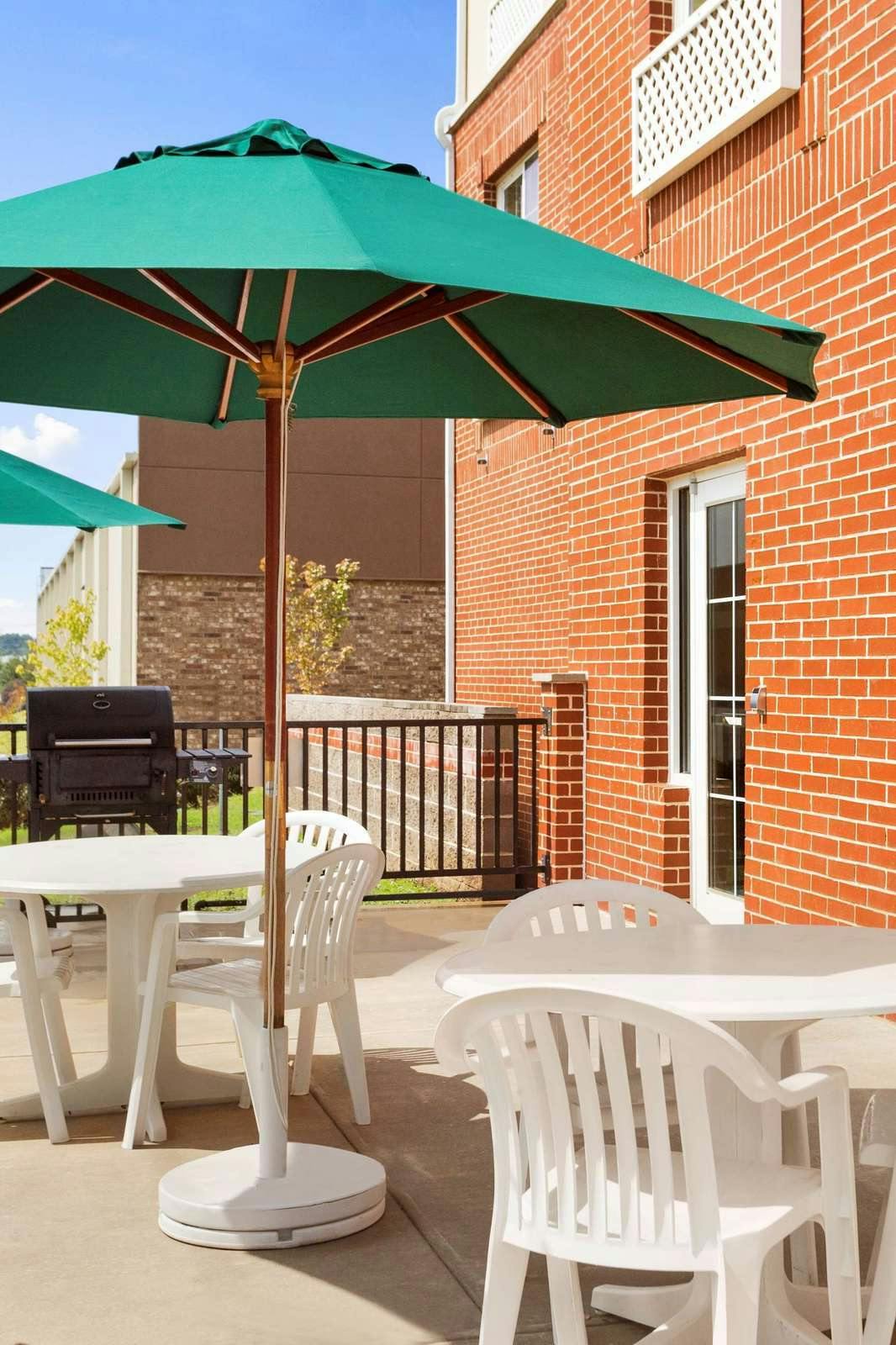 Hotel Country Inn & Suites by Radisson, Conway, AR photo 5