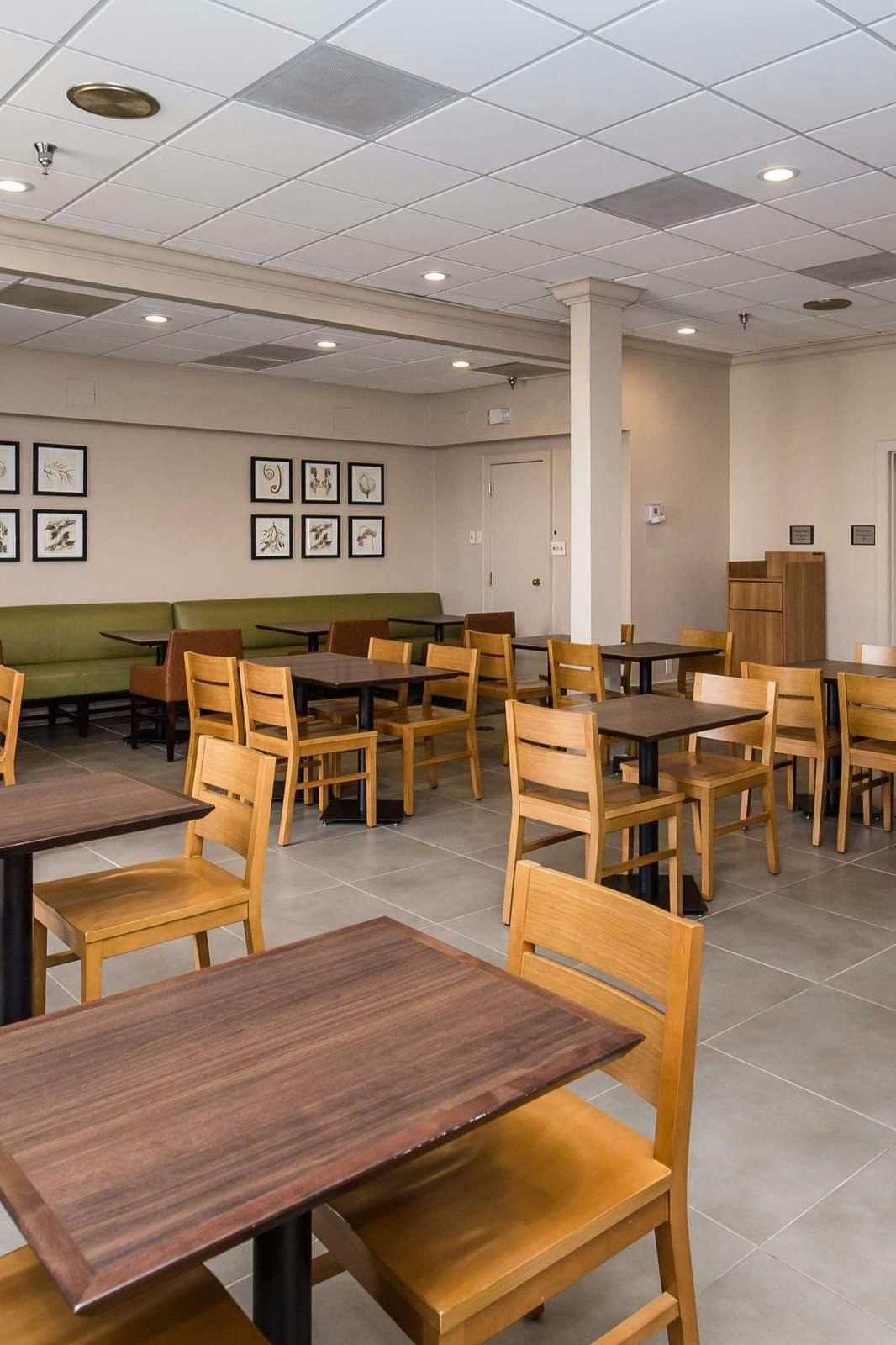 Hotel Country Inn & Suites by Radisson, Metairie (New Orleans), LA photo 4