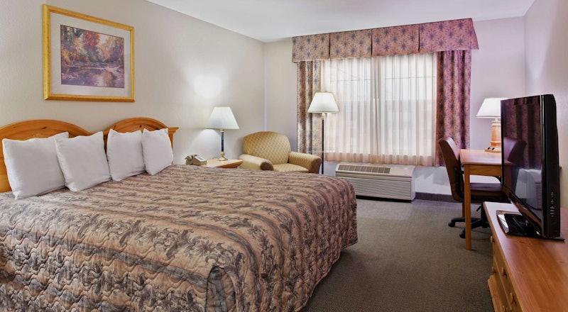 Last Minute Hotel Deals In Dubuque Hoteltonight