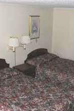 Hotel Knights Inn Macedonia photo 1