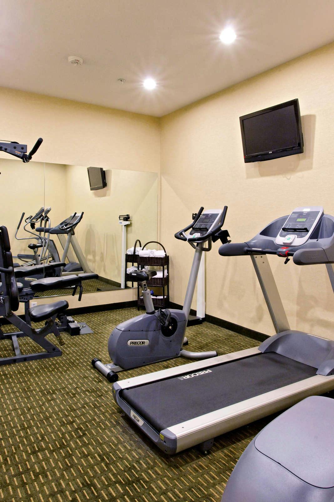 Hotel Holiday Inn Express Hotel & Suites Newport photo 5