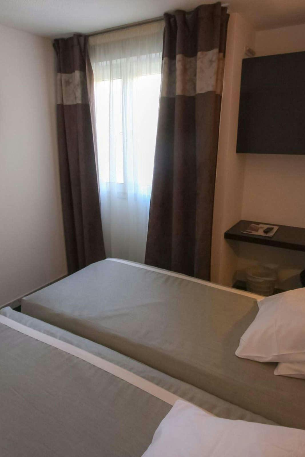 Hotel Adonis Arc Hotel photo 4