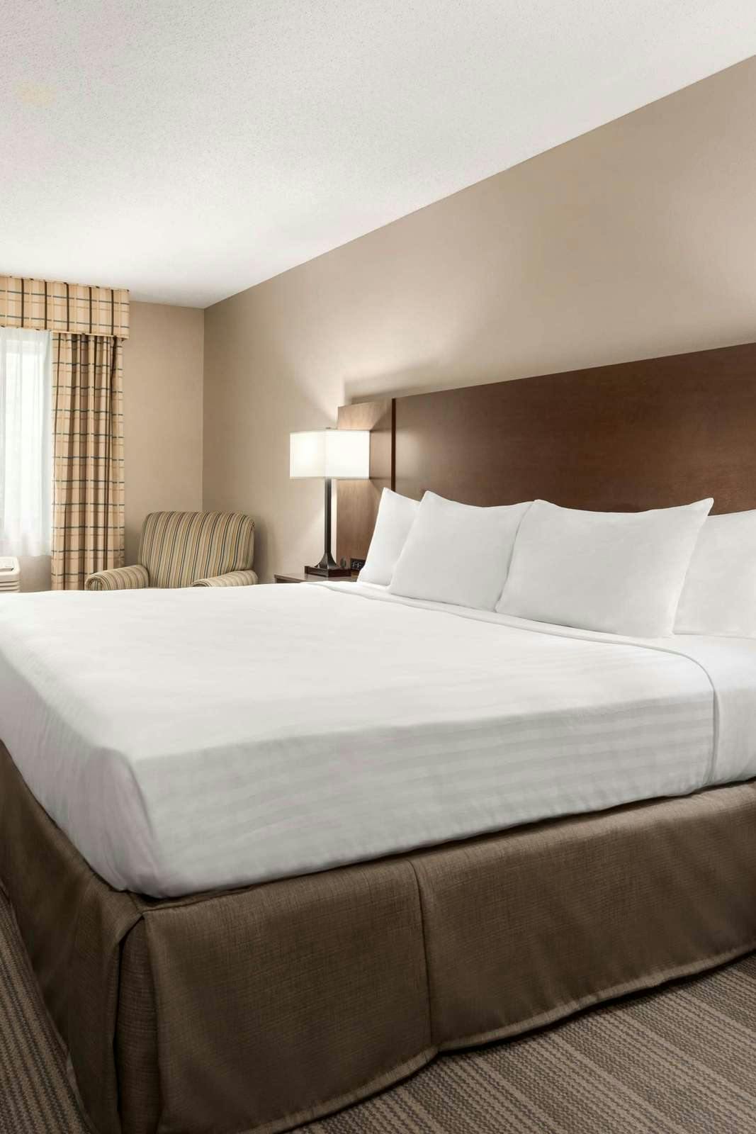 Country Inn Suites By Radisson Baxter Mn Minnesota Around