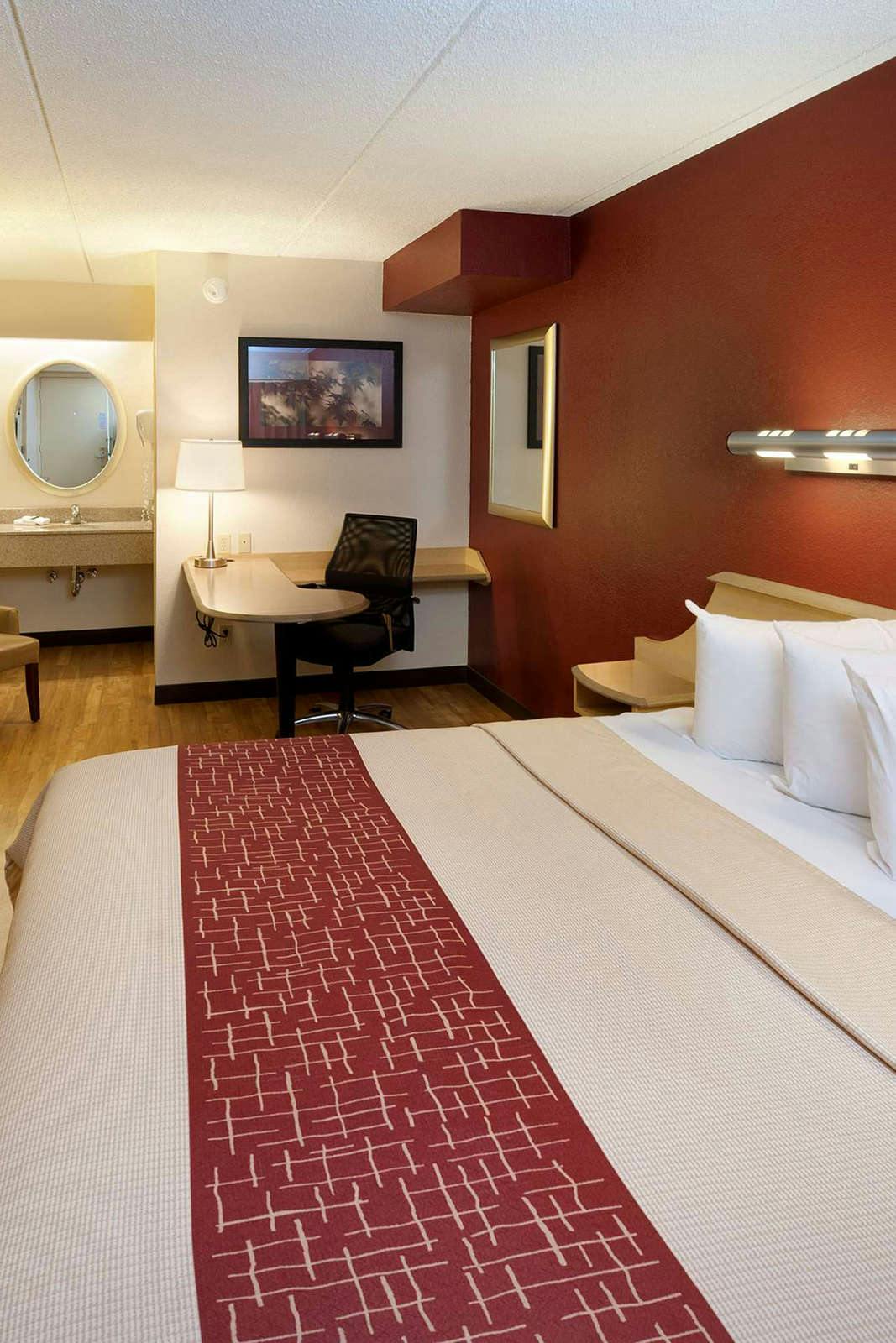 Red Roof Inn Louisville East Hurstbourne Louisville Hoteltonight