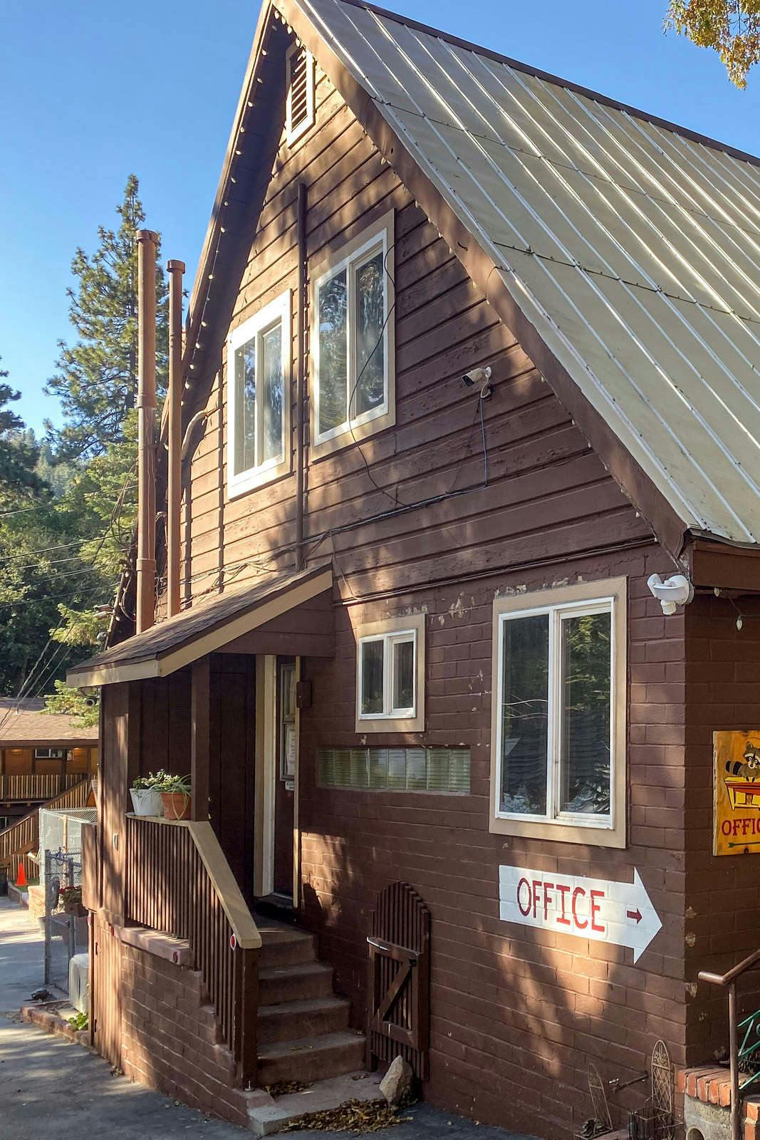 Sleepy Hollow Crestline Big Bear Lake Hoteltonight