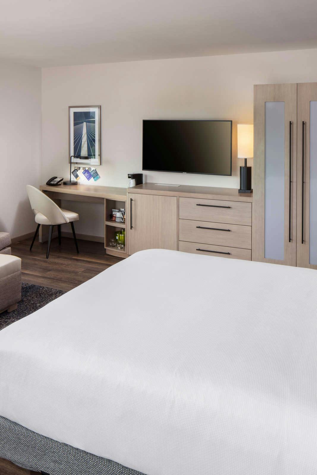 Hotel Hyatt Place Mount Pleasant Towne Centre photo 2