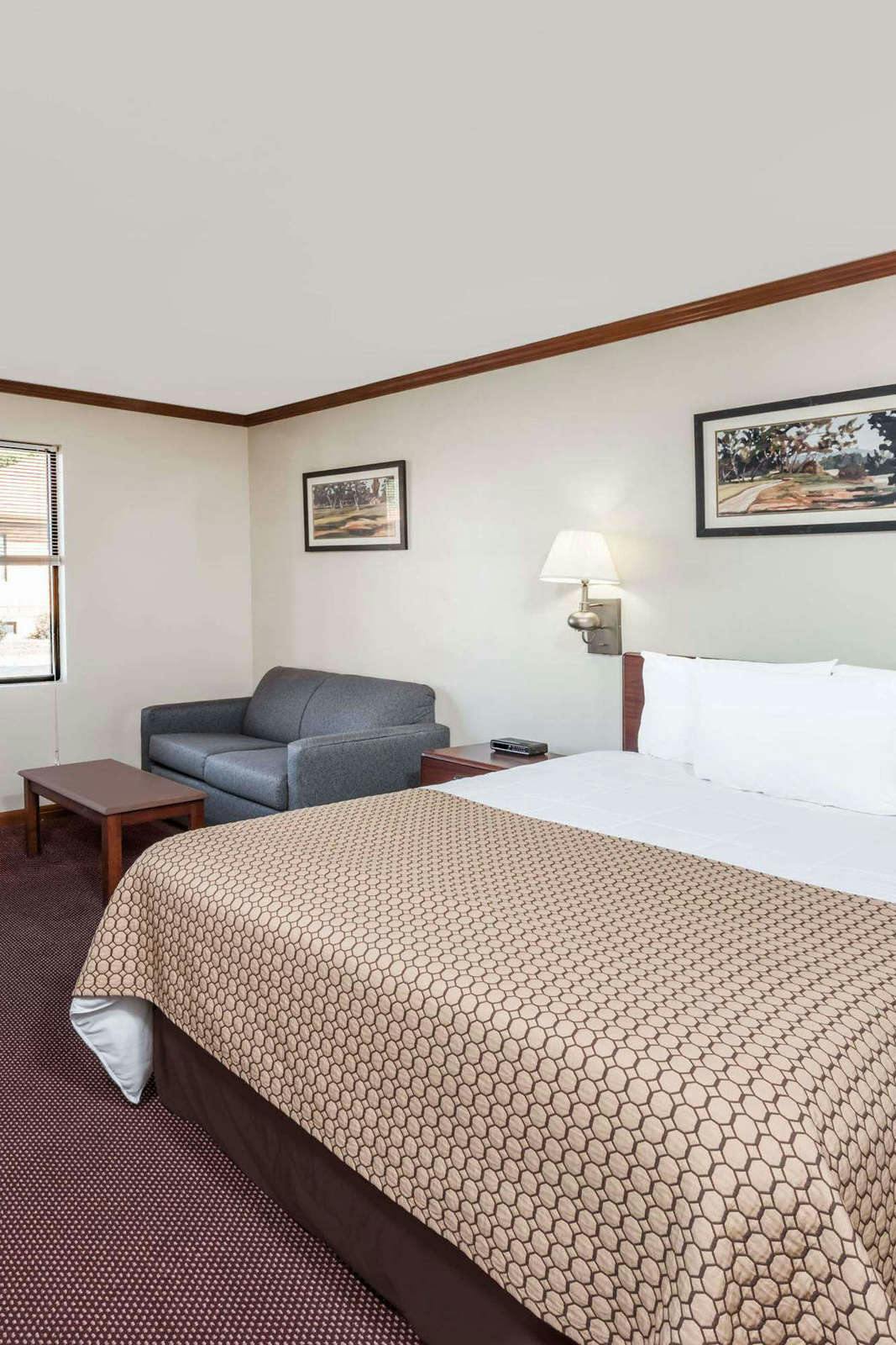 Hotel Knights Inn Jacksonville East Morton Ave photo 2