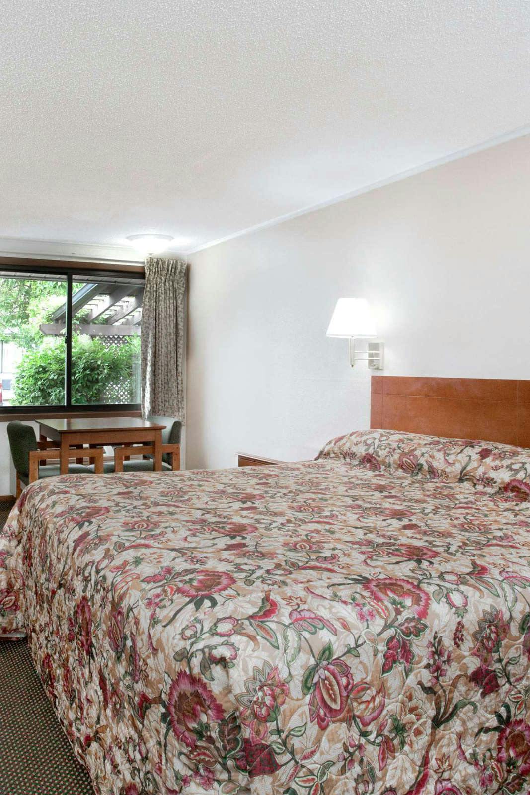 Hotel Knights Inn Pittston photo 3