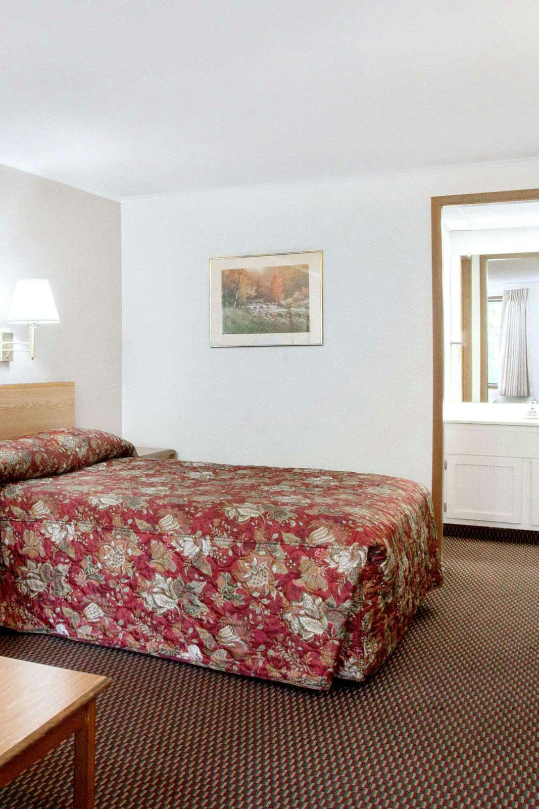 Hotel Knights Inn Pittston photo 1