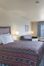 Hotel Red Lion Inn & Suites McMinnville photo 4