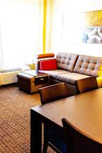 Hotel TownePlace Suites Lancaster photo 4