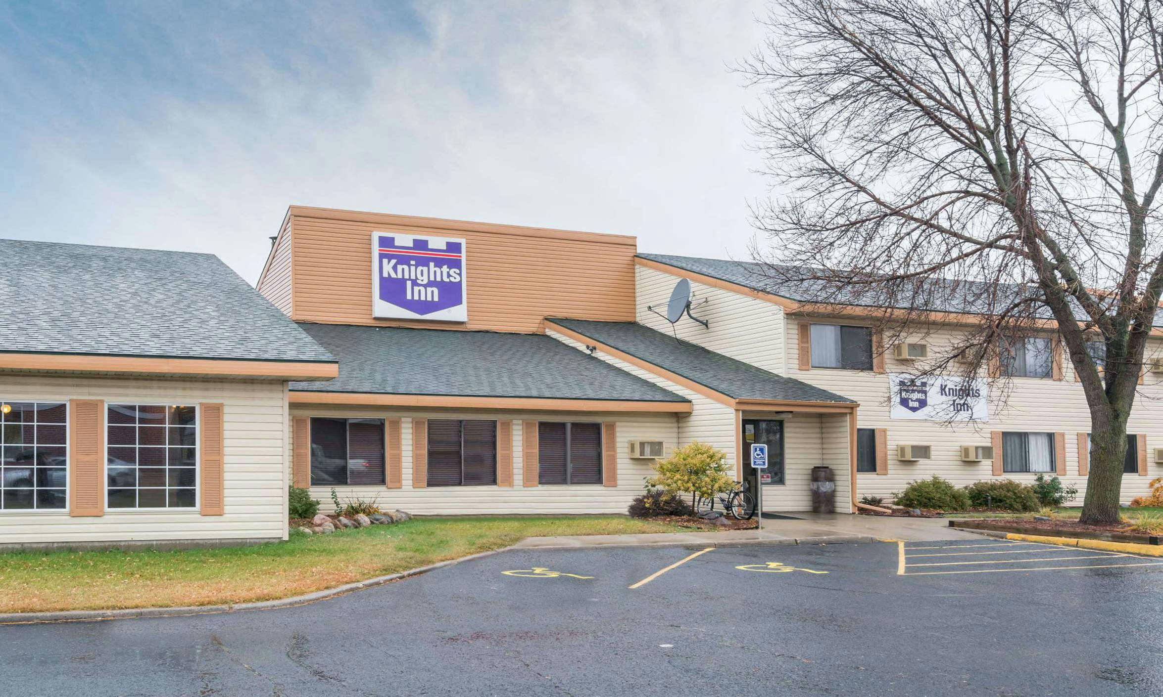 Knights Inn Litchfield