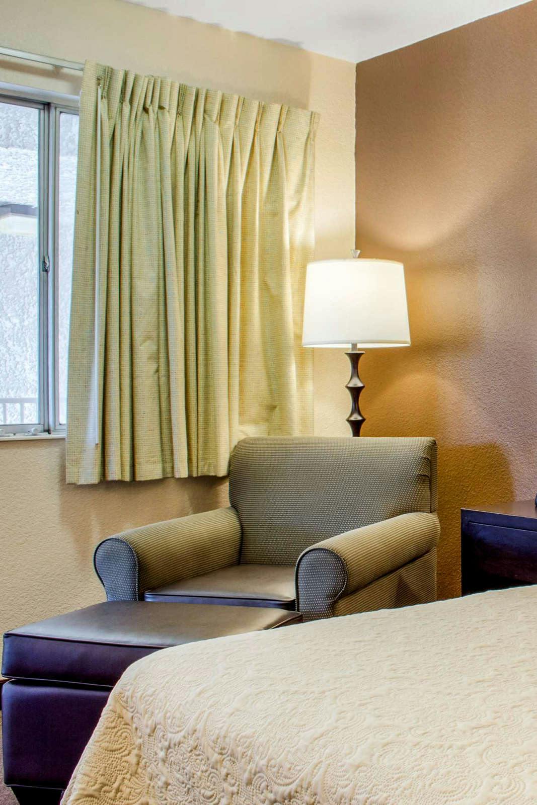 Hotel Knights Inn Sierra Vista photo 4