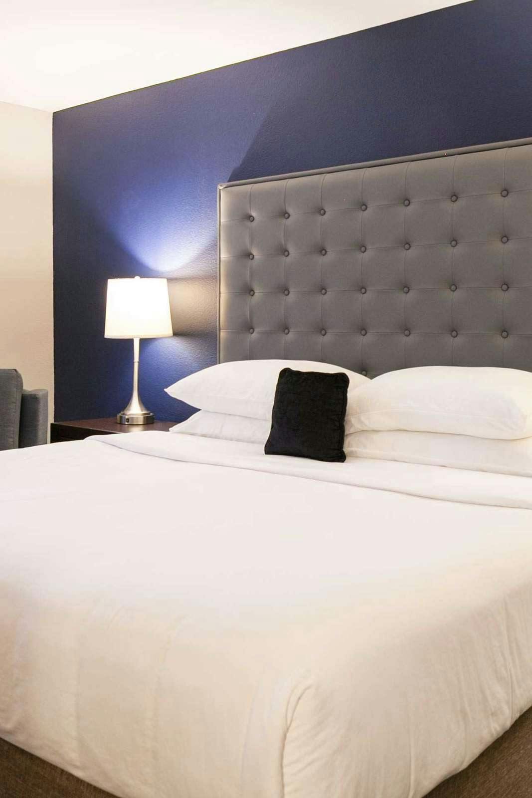 Hotel Red Lion Inn & Suites Auburn Seattle photo 1