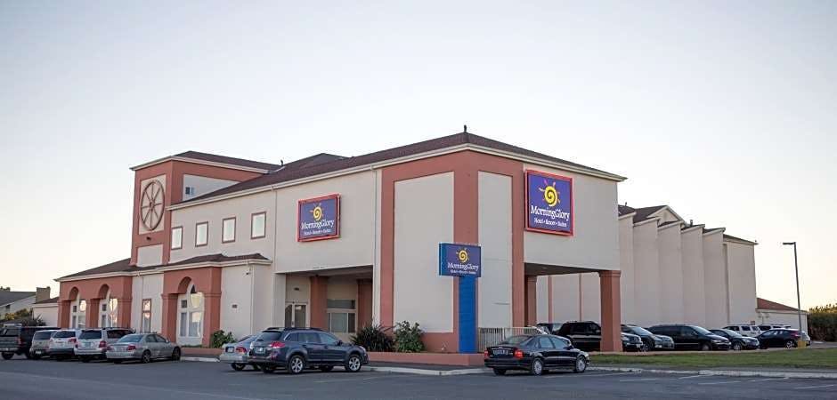 BayVue Hotel, Resort and Suites