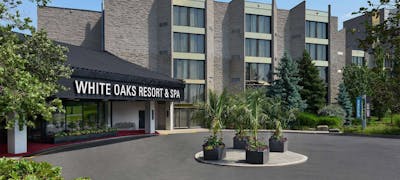 White Oaks Conference Resort & Spa