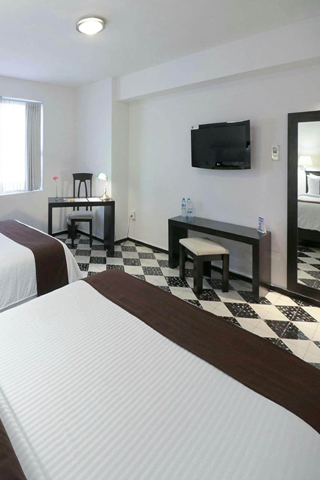 Hotel Mision Merida Panamericana photo 2