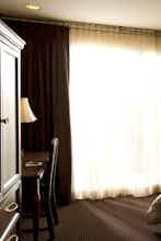 Hotel Executive Suites Hotel & Conference Centre Metro Vancouver photo 4