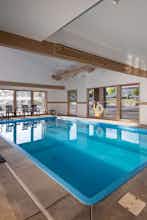 Hotel SilverStone Inn & Suites photo 1