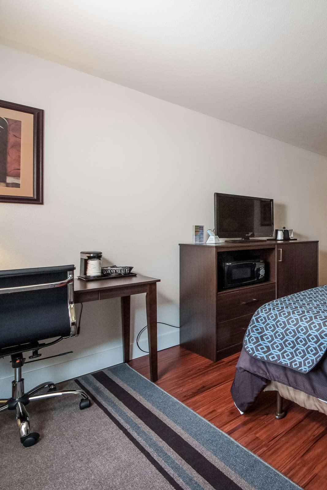 Hotel SilverStone Inn & Suites photo 5