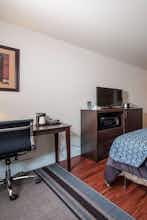 Hotel SilverStone Inn & Suites photo 5