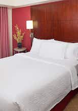 Hotel Residence Inn by Marriott Bellevue Downtown photo 3