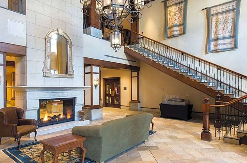 Hotel Sun Peaks Grand Hotel & Conference Centre photo 2